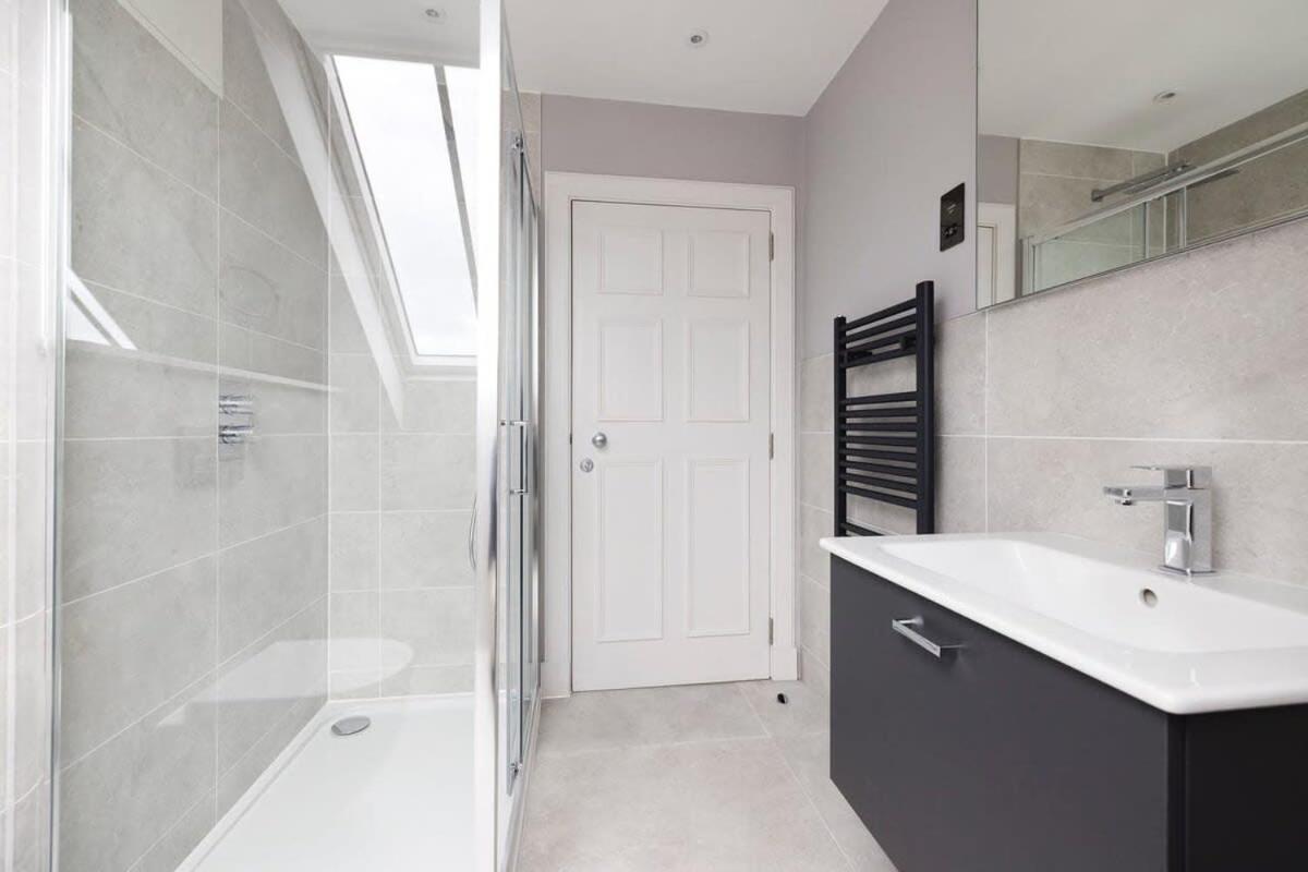 Dragon Suites - City Centre Castle View 1 Bed Apartment Edinburgh Exterior photo